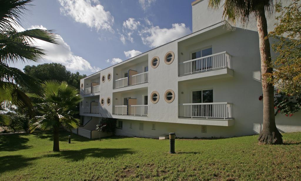 Es Pi 2 Hotel Playa Migjorn Bagian luar foto