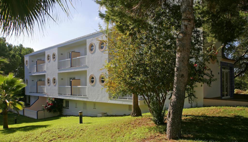 Es Pi 2 Hotel Playa Migjorn Bagian luar foto