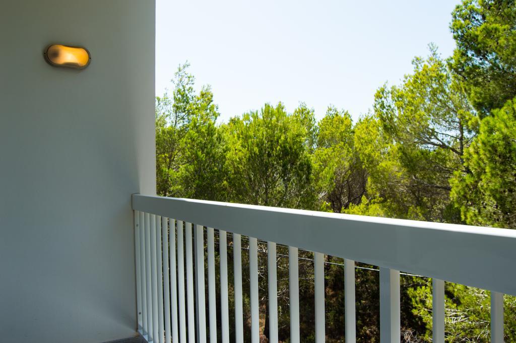 Es Pi 2 Hotel Playa Migjorn Ruang foto